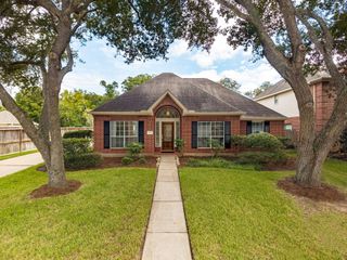 1938 Canyon Crest Drive, Sugar Land, TX 77479