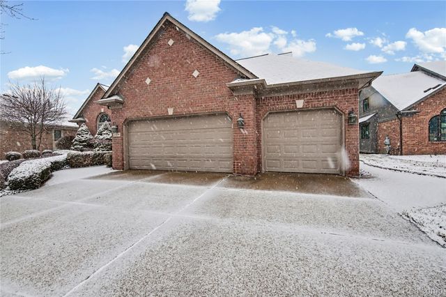 23199 Hidden Creek Drive, Macomb Township, MI 48042