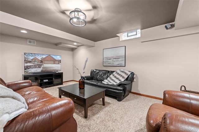 23199 Hidden Creek Drive, Macomb Township, MI 48042