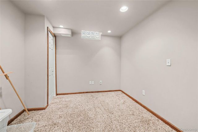 23199 Hidden Creek Drive, Macomb Township, MI 48042