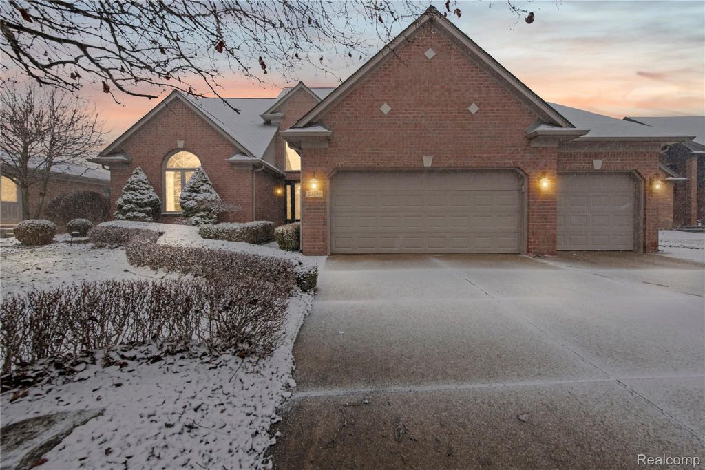 23199 Hidden Creek Drive, Macomb Township, MI 48042