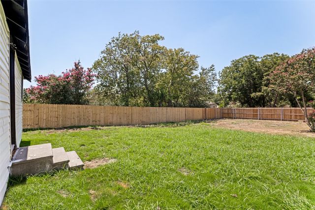 419 N Crawford Street, Denton, TX 76209