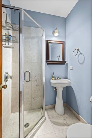 1031 N Marshfield Avenue 3, Chicago, IL 60622