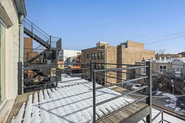 1031 N Marshfield Avenue 3, Chicago, IL 60622