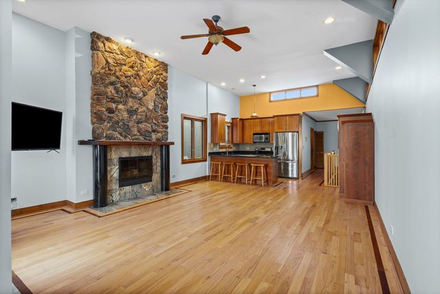 1031 N Marshfield Avenue 3, Chicago, IL 60622