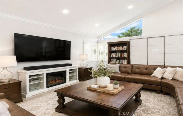 11167 MCGEE RIVER CIR, Fountain Valley, CA 92708