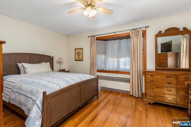 618 3rd Avenue, Lyndhurst, NJ 07071