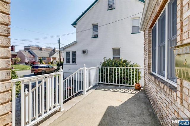 618 3rd Avenue, Lyndhurst, NJ 07071