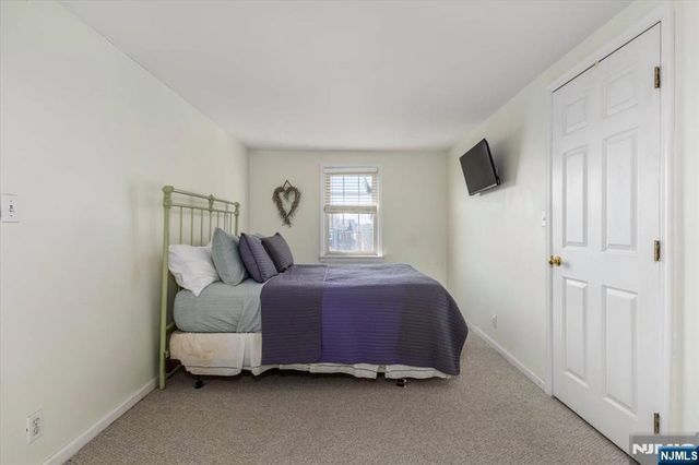 618 3rd Avenue, Lyndhurst, NJ 07071