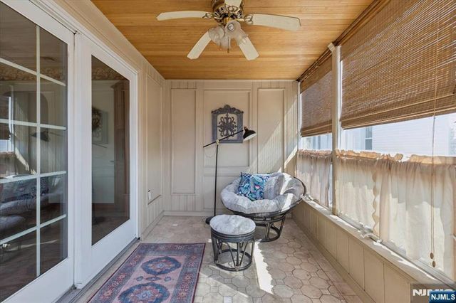 618 3rd Avenue, Lyndhurst, NJ 07071