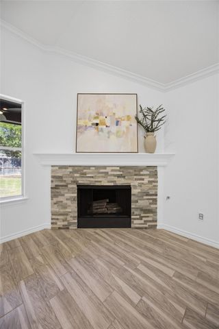 204 Newport Landing PL, Round Rock, TX 78665