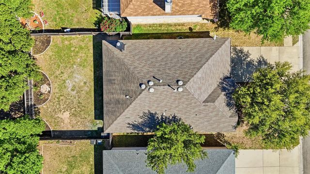 204 Newport Landing PL, Round Rock, TX 78665