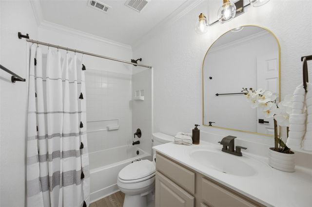 204 Newport Landing PL, Round Rock, TX 78665