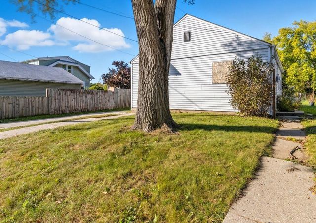 4228 W Newton PLACE, Milwaukee, WI 53209