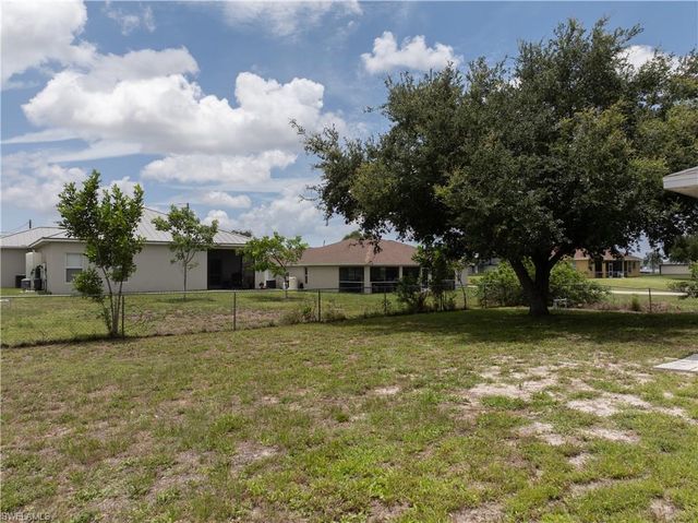 1124 Diplomat PKWY W, Cape Coral, FL 33993