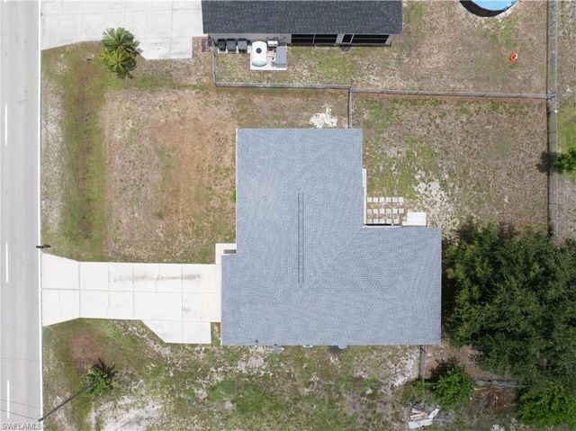1124 Diplomat PKWY W, Cape Coral, FL 33993