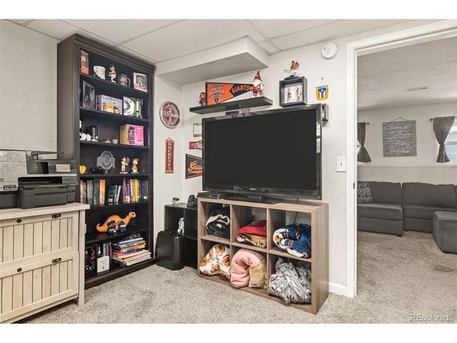 19570 E Batavia Dr, Aurora, CO 80011