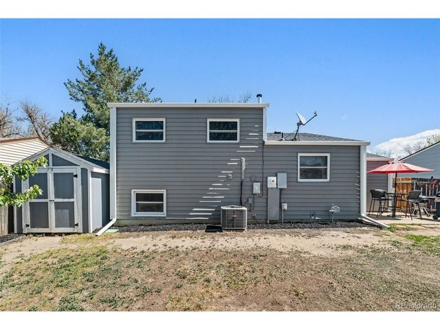 19570 E Batavia Dr, Aurora, CO 80011