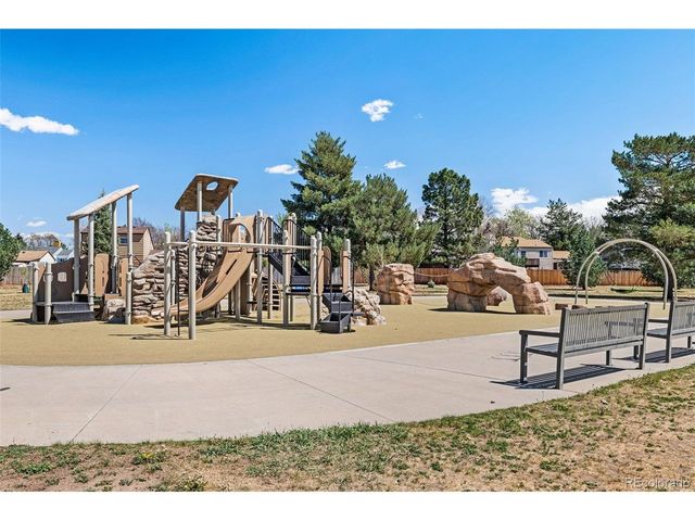 19570 E Batavia Dr, Aurora, CO 80011