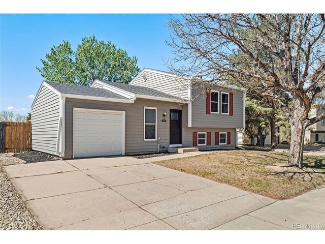 19570 E Batavia Dr, Aurora, CO 80011