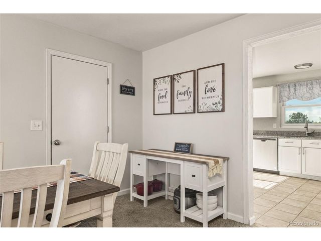19570 E Batavia Dr, Aurora, CO 80011
