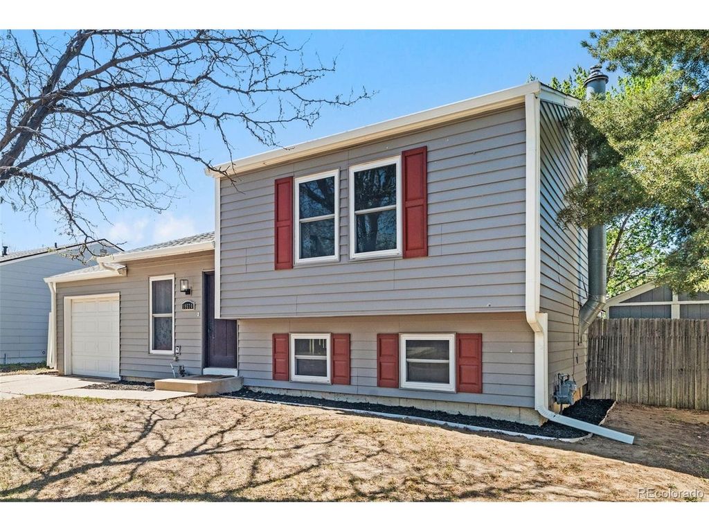 19570 E Batavia Dr, Aurora, CO 80011