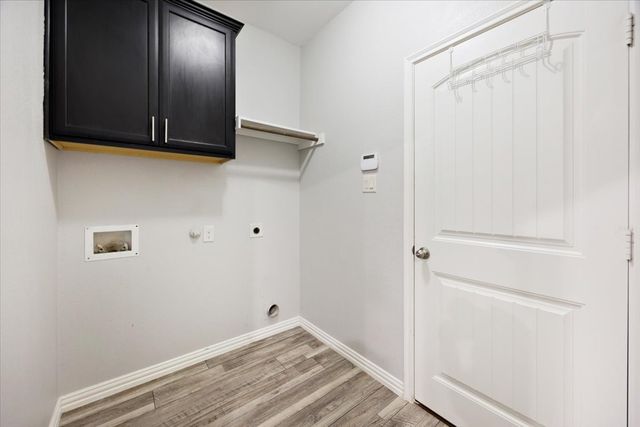 213 Mount Olive Avenue, Mckinney, TX 75072