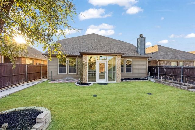 213 Mount Olive Avenue, Mckinney, TX 75072