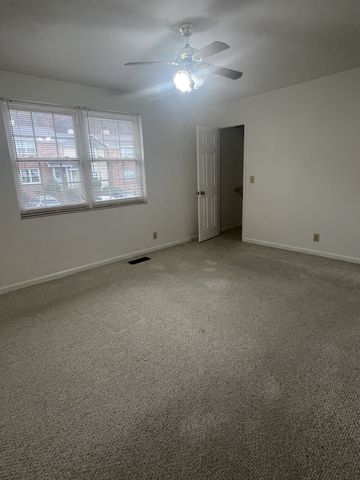 421 S Timber Dr, Nashville, TN 37214