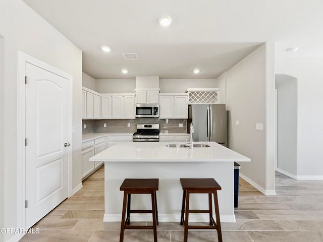 12260 DESERT PEACE Court, El Paso, TX 79938