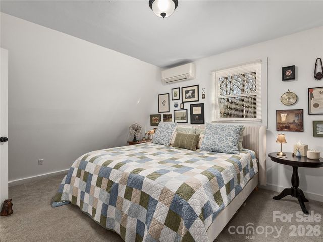 116 Vehorn Road, Fairview, NC 28730