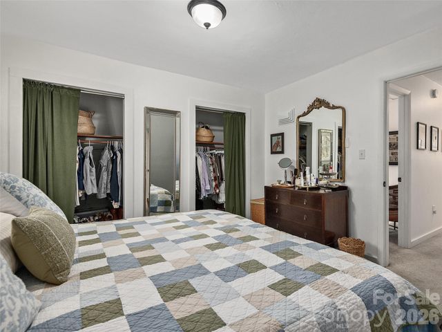 116 Vehorn Road, Fairview, NC 28730