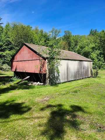 16 Hough Rd, Sutton, MA 01590