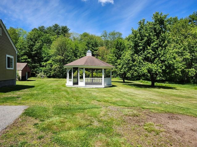 16 Hough Rd, Sutton, MA 01590