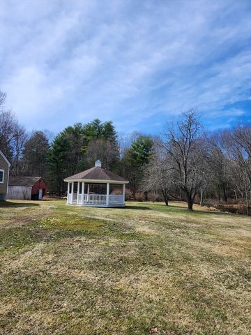 16 Hough Rd, Sutton, MA 01590