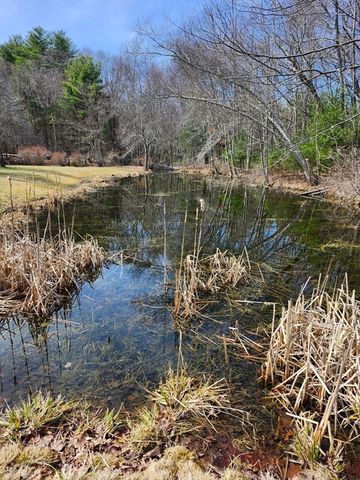 16 Hough Rd, Sutton, MA 01590