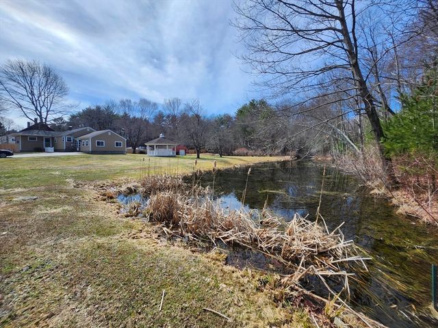 16 Hough Rd, Sutton, MA 01590