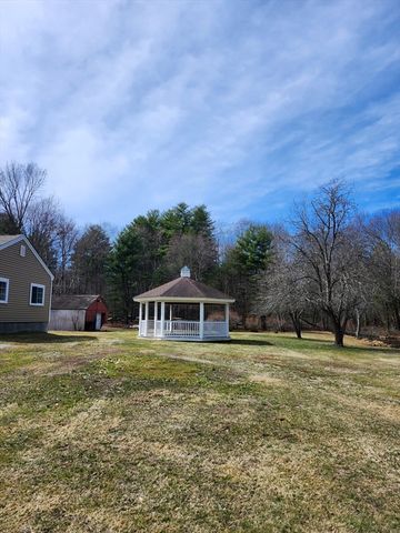 16 Hough Rd, Sutton, MA 01590
