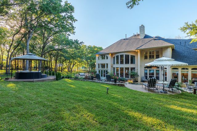 7505 Stallion Circle, Flower Mound, TX 75022