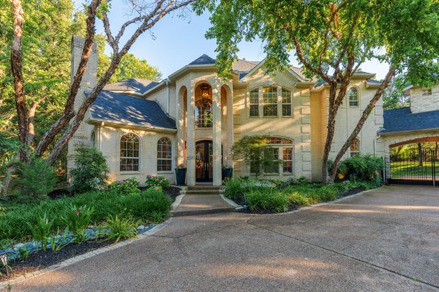 7505 Stallion Circle, Flower Mound, TX 75022