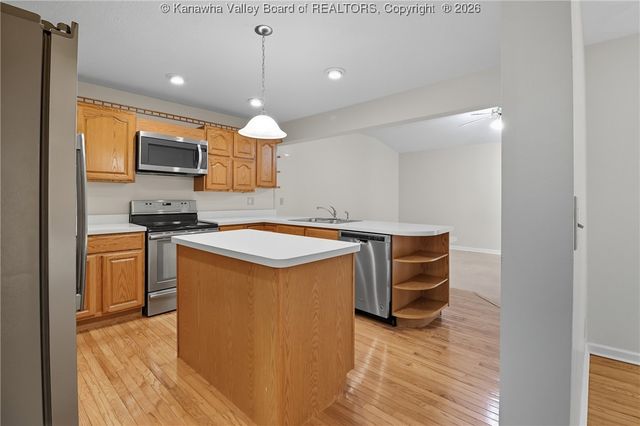 201 Weatheridge Drive, Hurricane, WV 25526