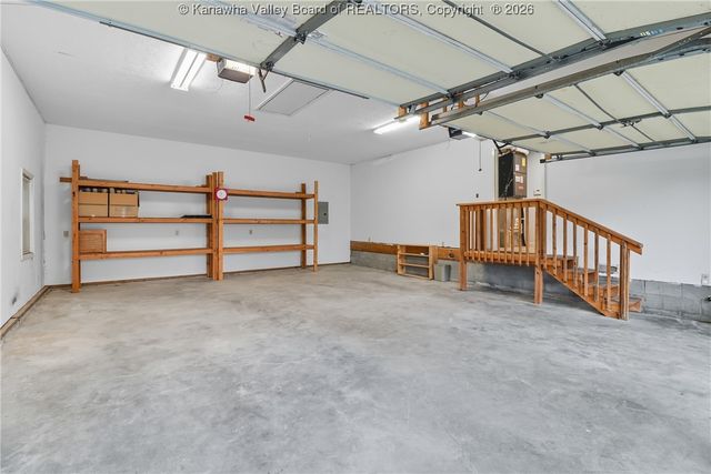 201 Weatheridge Drive, Hurricane, WV 25526