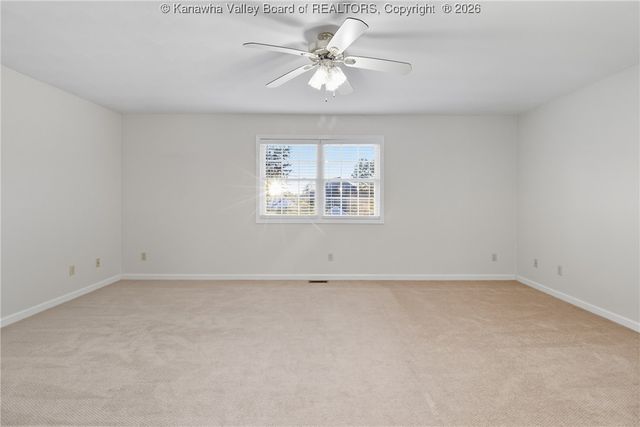 201 Weatheridge Drive, Hurricane, WV 25526