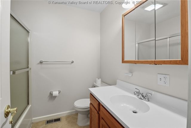 201 Weatheridge Drive, Hurricane, WV 25526