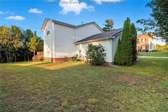 201 Weatheridge Drive, Hurricane, WV 25526