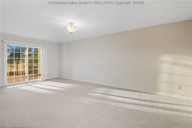 201 Weatheridge Drive, Hurricane, WV 25526