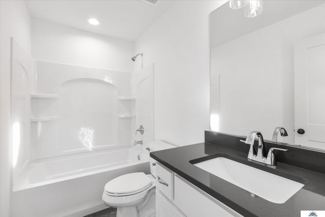 5407 N 208th Avenue, Elkhorn, NE 68022