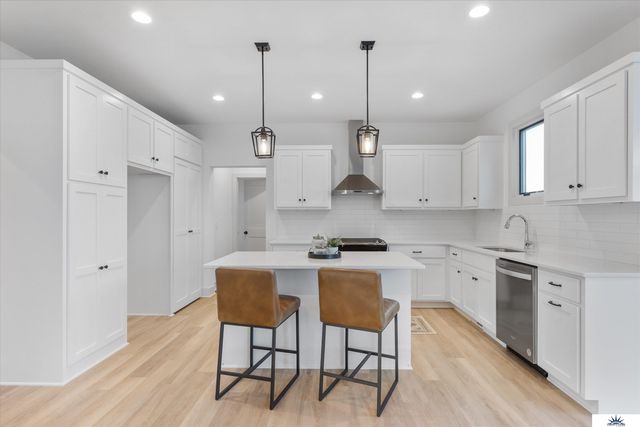 5407 N 208th Avenue, Elkhorn, NE 68022