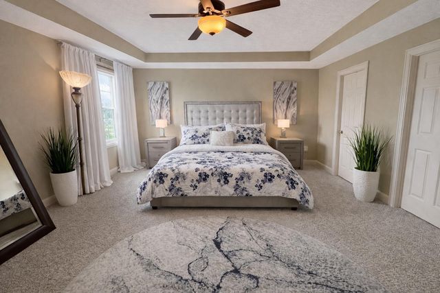 6201 Lampton Pond Drive, Hilliard, OH 43026