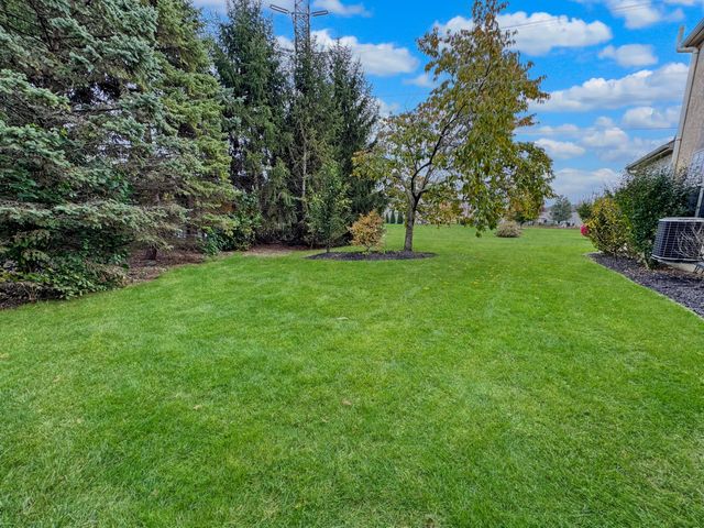 6201 Lampton Pond Drive, Hilliard, OH 43026